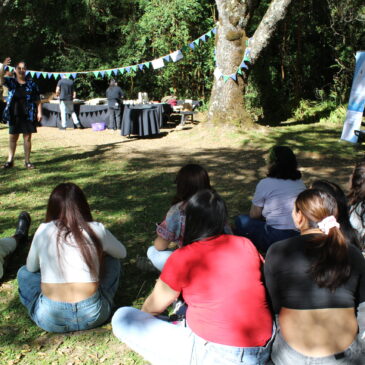 Estudiantes y académicas/os UACh reflexionaron sobre estereotipos y roles de género en taller en el Jardín Botánico