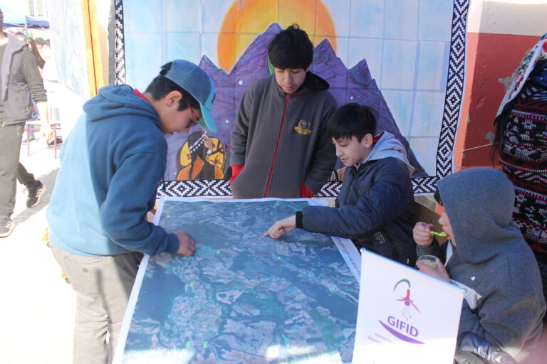 Equipo GIFID participó en Feria «Conociendo al Pueblo Mapuche» de Escuela Rural Folilco